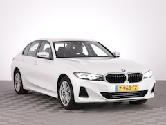 BMW 3-serie - 320 e | MOKKA LEDER | FULL LED | Sportstoelen | CAMERA | PHEV ✅ 1e Eigenaar