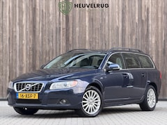 Volvo V70 - 1.6 T4 Limited Edition | CAMERA | TREKHAAK | DEALER ONDERHOUDEN