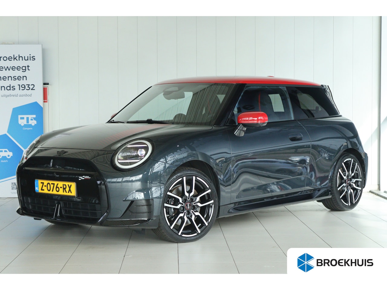 MINI Electric - 3-Deurs Cooper SE John Cooper Works XL 54.2 kWh 371KM Range | SOH 96% | Adapt. Cruise | St - AutoWereld.nl