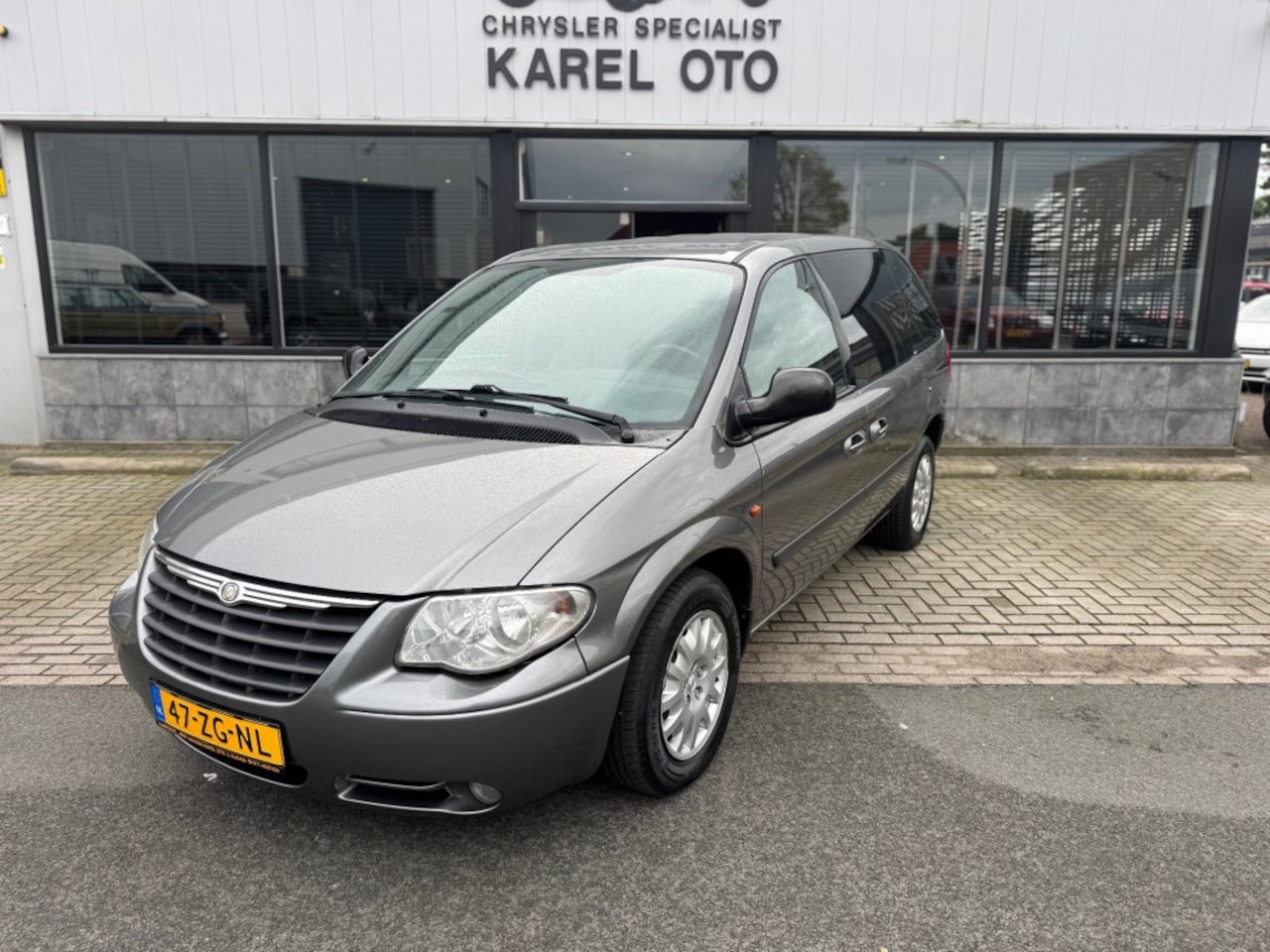 Chrysler Voyager - 3.3i SE Luxe 3.3i SE LUXE - AutoWereld.nl