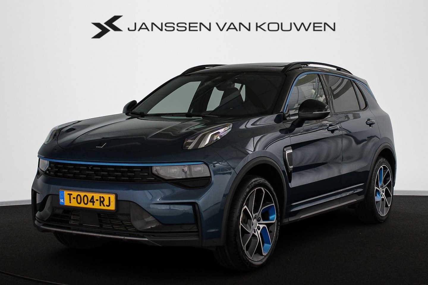 Lynk & Co 01 - 1.5 PHEV Panoramadak Stoelverwarming 360 Camera - AutoWereld.nl
