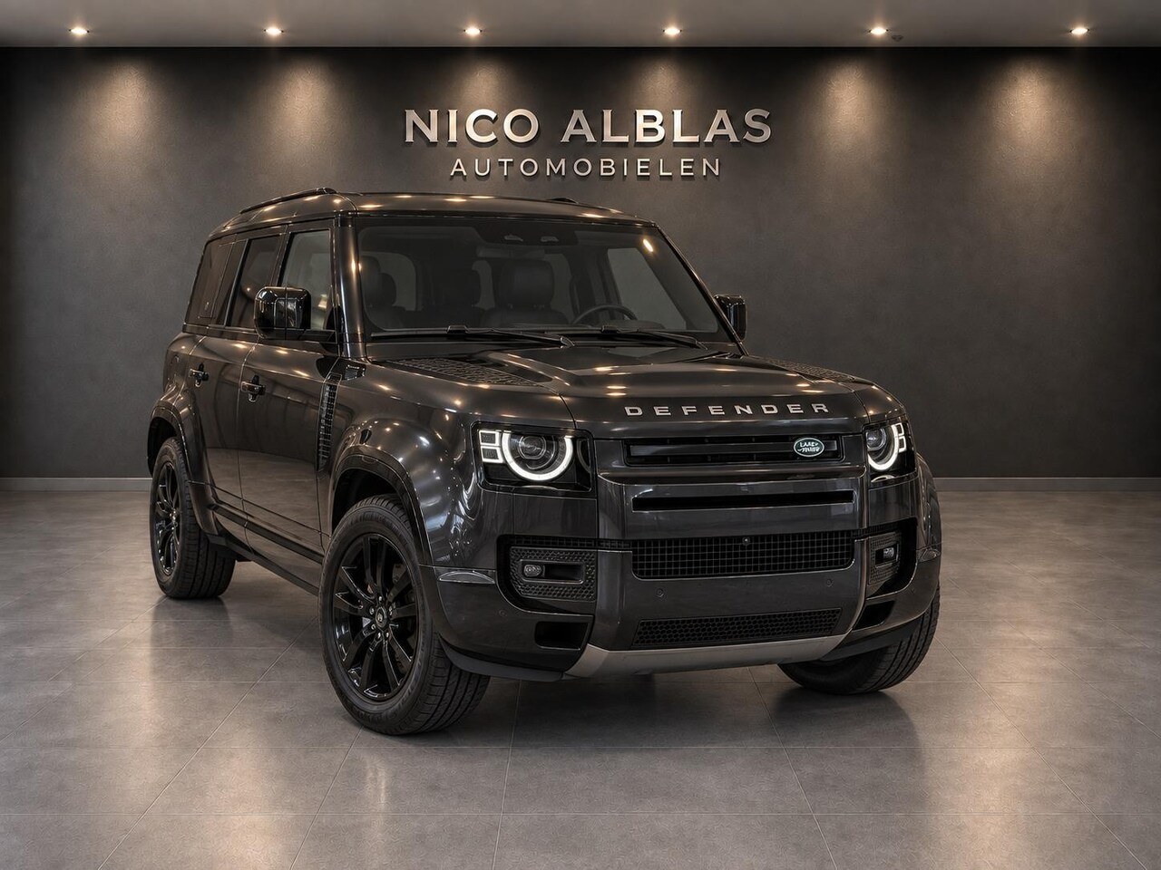 Land Rover Defender 110 - 2.0 P300e 110 X-Dynamic HSE 2.0 P300e 110 X-Dynamic HSE - AutoWereld.nl