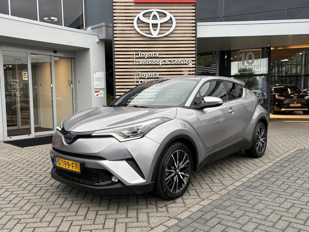 Toyota C-HR - 1.8 Hybrid Executive Ultimate NL-AUTO - AutoWereld.nl