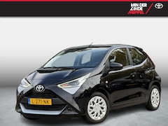 Toyota Aygo - 1.0 VVT-i X-Play Camera Airco Carplay Android auto