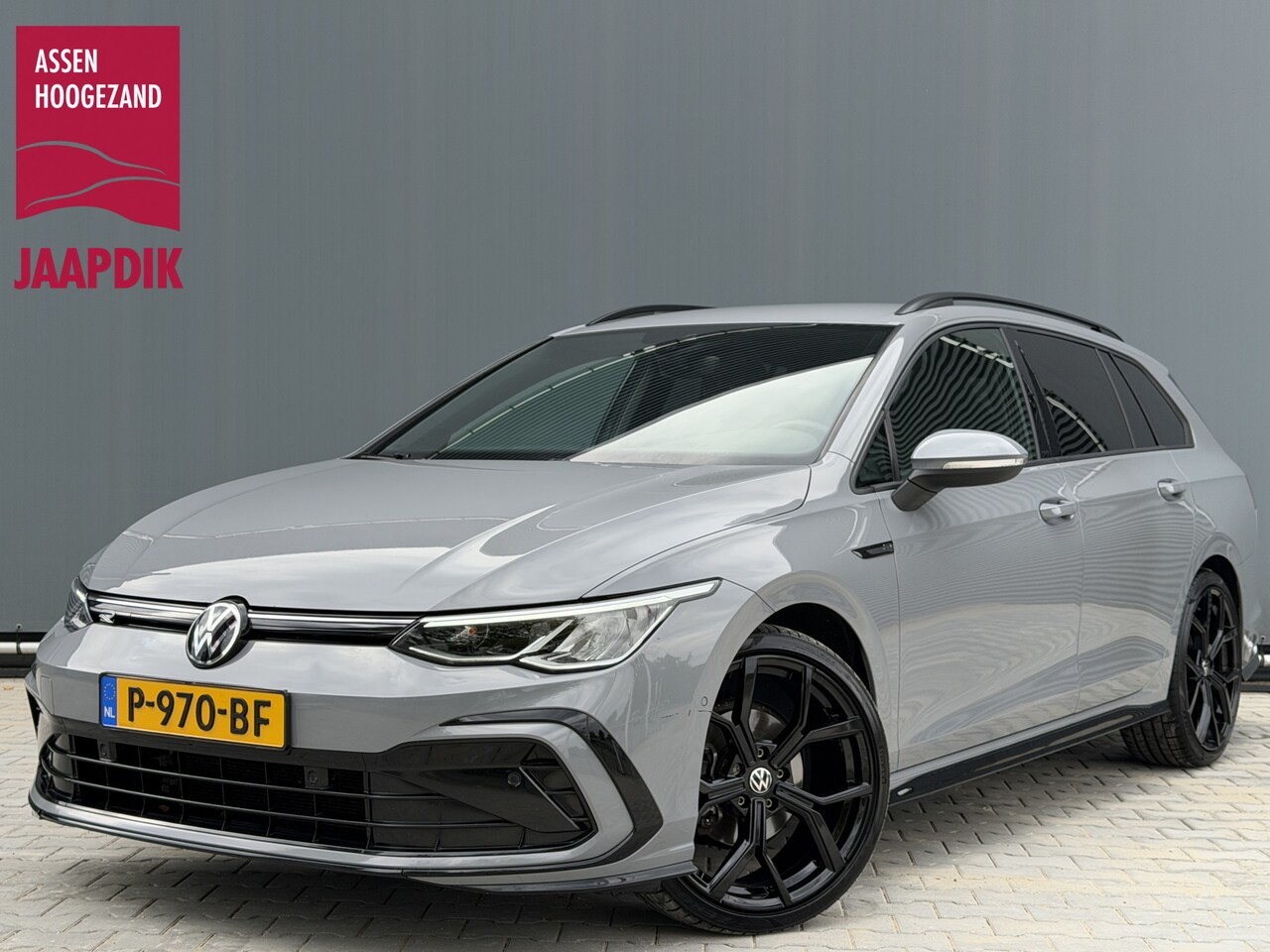 Volkswagen Golf Variant - BWJ 2022 | 1.5 eTSI 131PK R-Line AUTOMAAT | TREKHAAK | 19'' LMV | SPORSTOELEN | PDC | LED - AutoWereld.nl