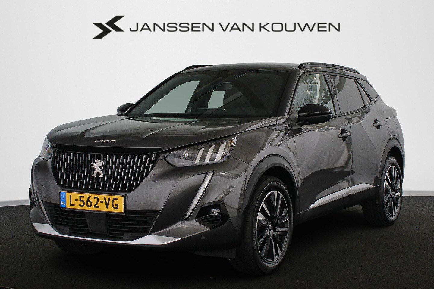 Peugeot 2008 - 1.2 PureTech GT Pack Stoelverwarming Keyless Achteruitrijcamera - AutoWereld.nl