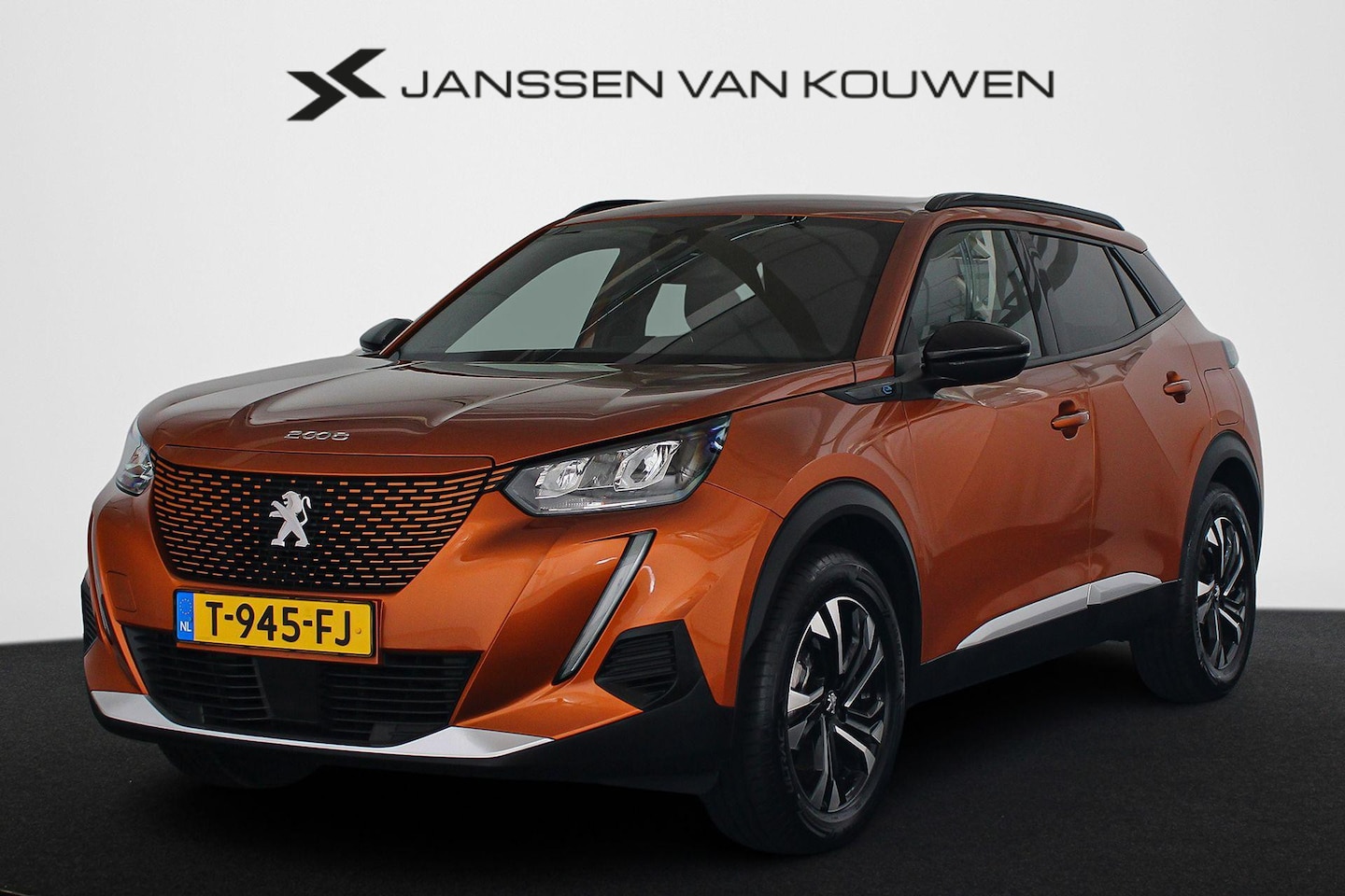 Peugeot e-2008 - EV Allure 50 kWh SOH 100% Apple CarPlay Keyless - AutoWereld.nl