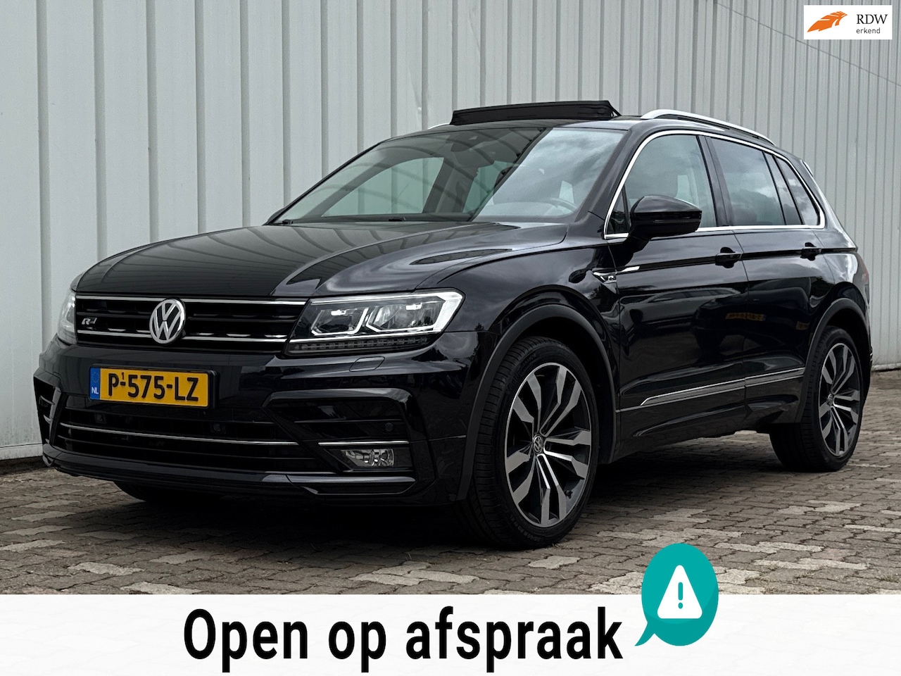 Volkswagen Tiguan - 2.0 TDI DSG Highline Business R PANO TREKHAAK VIRTUAL - AutoWereld.nl