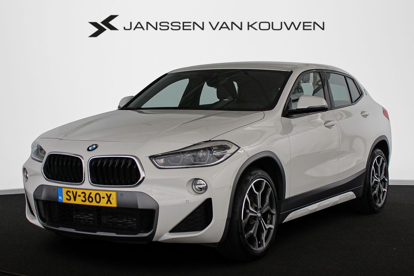 BMW X2 - xDrive20i High Executive M Sport X Achteruitrijcamera Head-Up Leder Adaptief Onderstel - AutoWereld.nl