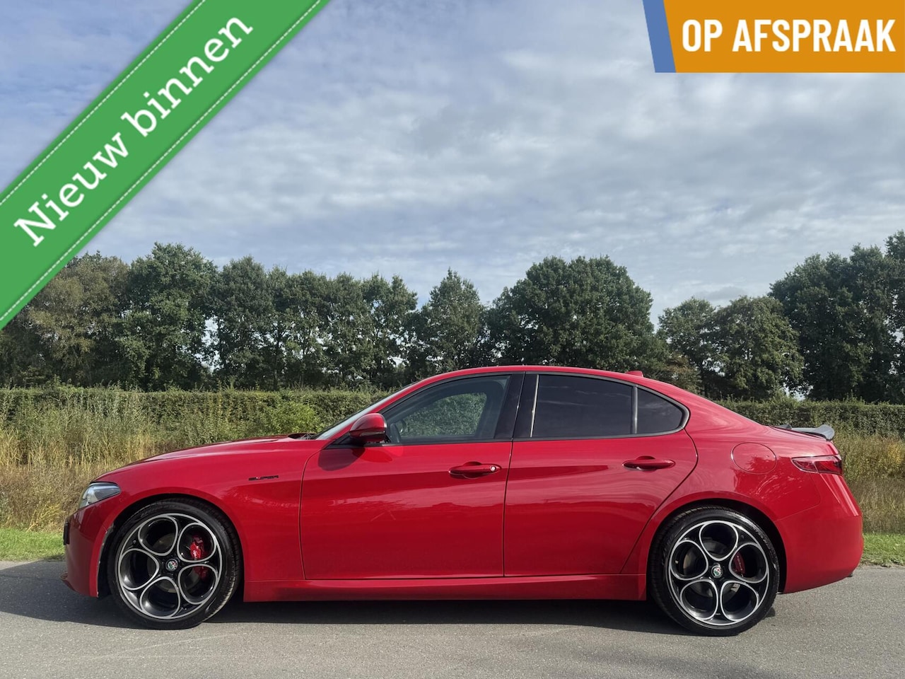 Alfa Romeo Giulia - 2.2jtdm, 91dkm, 240pk, 19 inch, flippers - AutoWereld.nl