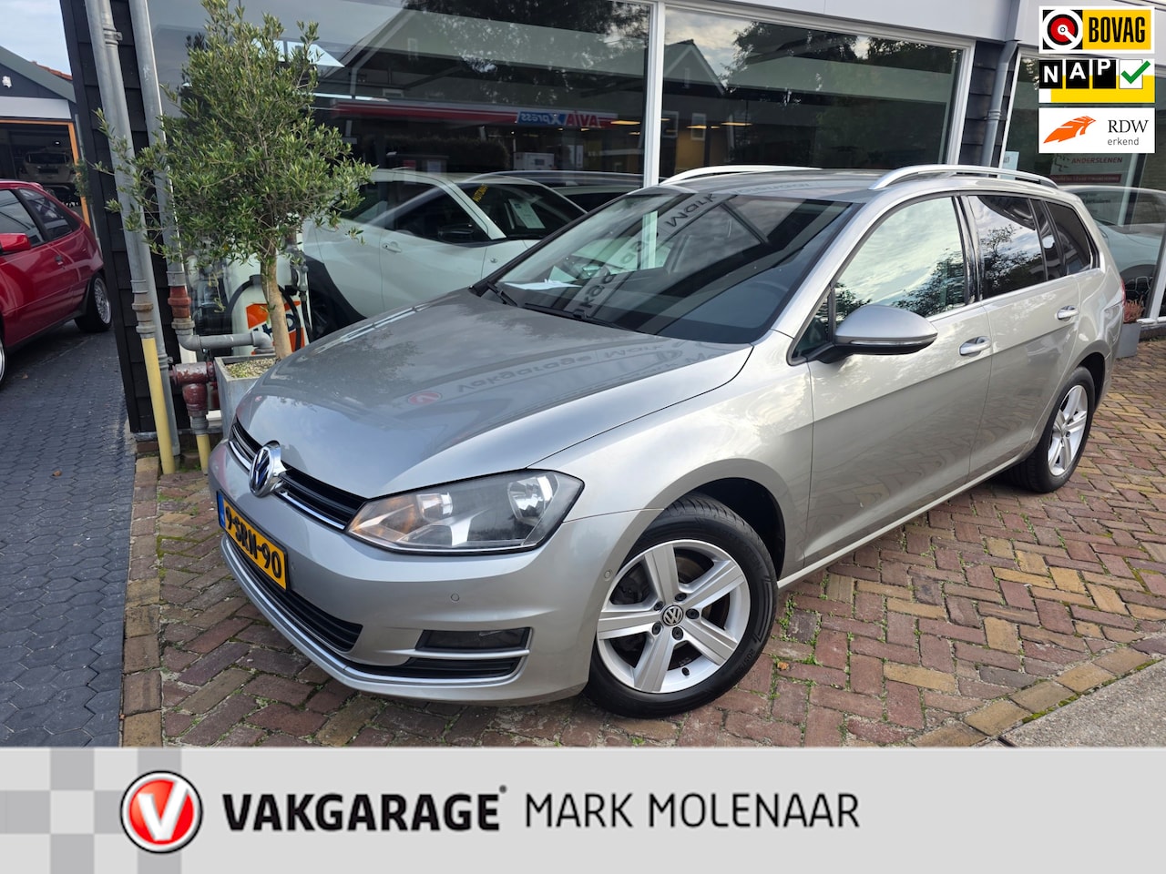 Volkswagen Golf Variant - 1.4 TSI Highline 1.4 TSI Highline,trekhaak,carplay - AutoWereld.nl