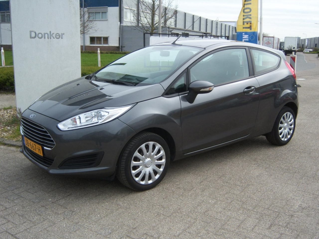 Ford Fiesta - 1.0 3D Style Nieuwe Distributie - lage km-stand - AutoWereld.nl