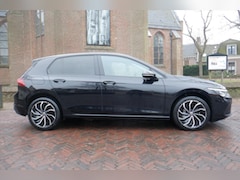 Volkswagen Golf - 1.0 TSI 110pk Life Business-CAMERA-STOEL/STUURVERW./CARPLAY/BOVAG