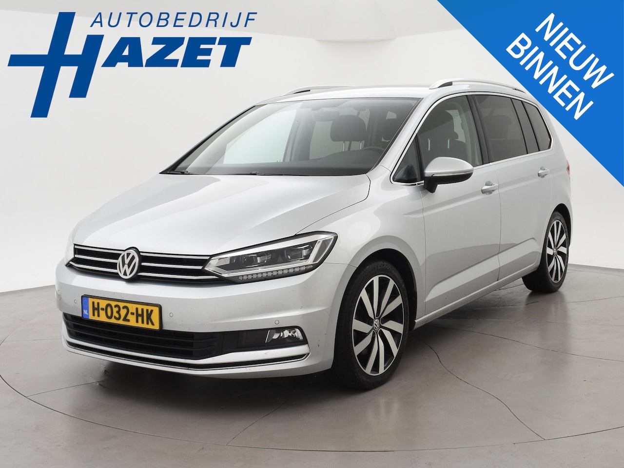 Volkswagen Touran - 1.5 TSI 150 PK DSG AUT. 7-PERS HIGHLINE + TREKHAAK | ADAPTIVE CRUISE | MASSAGE | CAMERA | - AutoWereld.nl