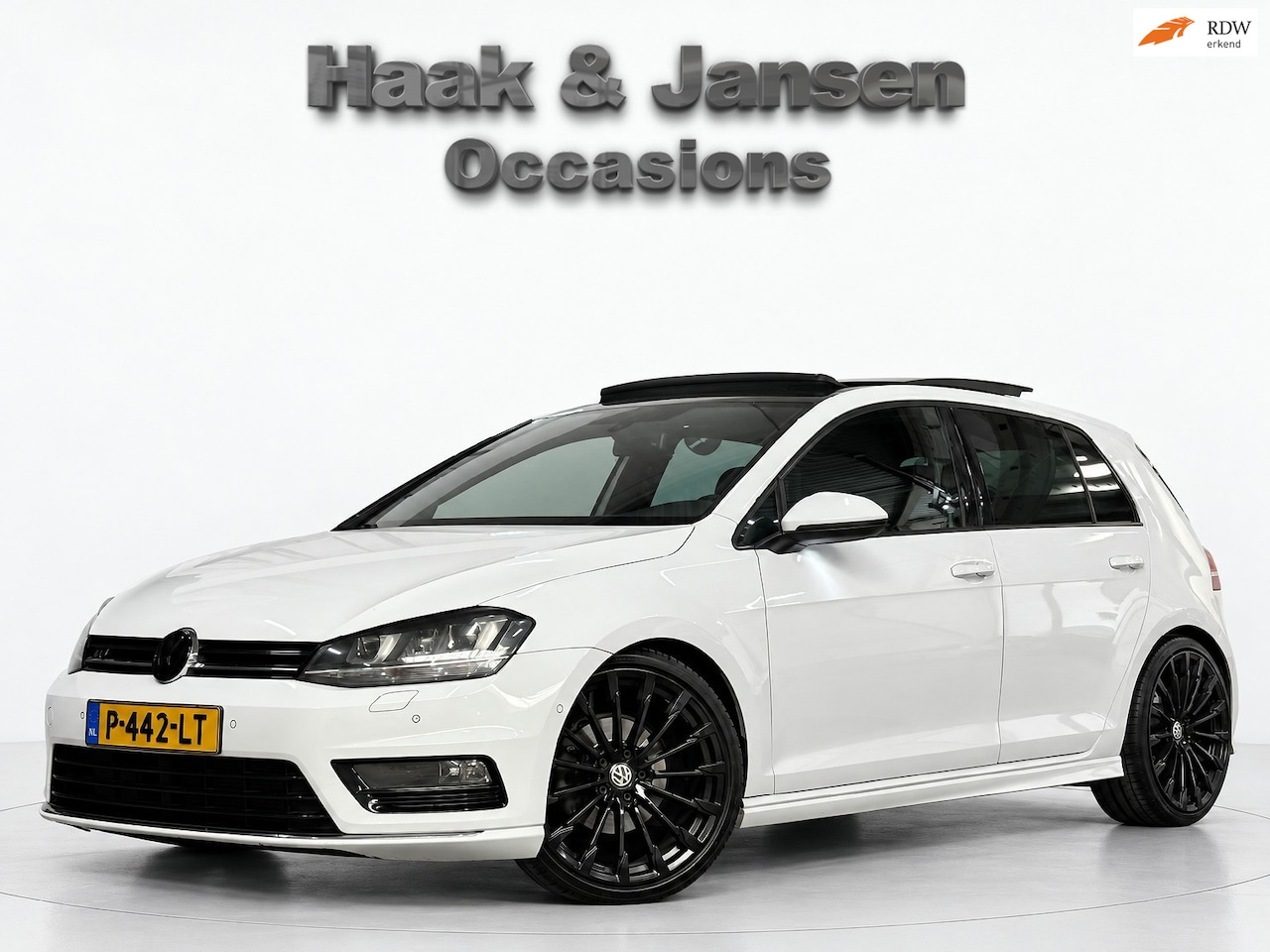 Volkswagen Golf - 1.4 TSI ACT DSG R-Line Panodak Pdc Cruise - AutoWereld.nl