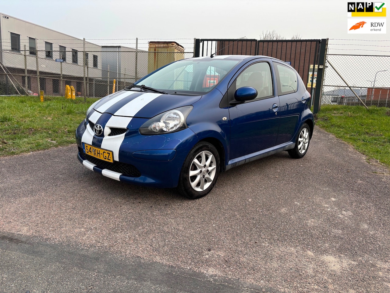 Toyota Aygo - 1.0-12V + Airco! apk! Nap!!! - AutoWereld.nl