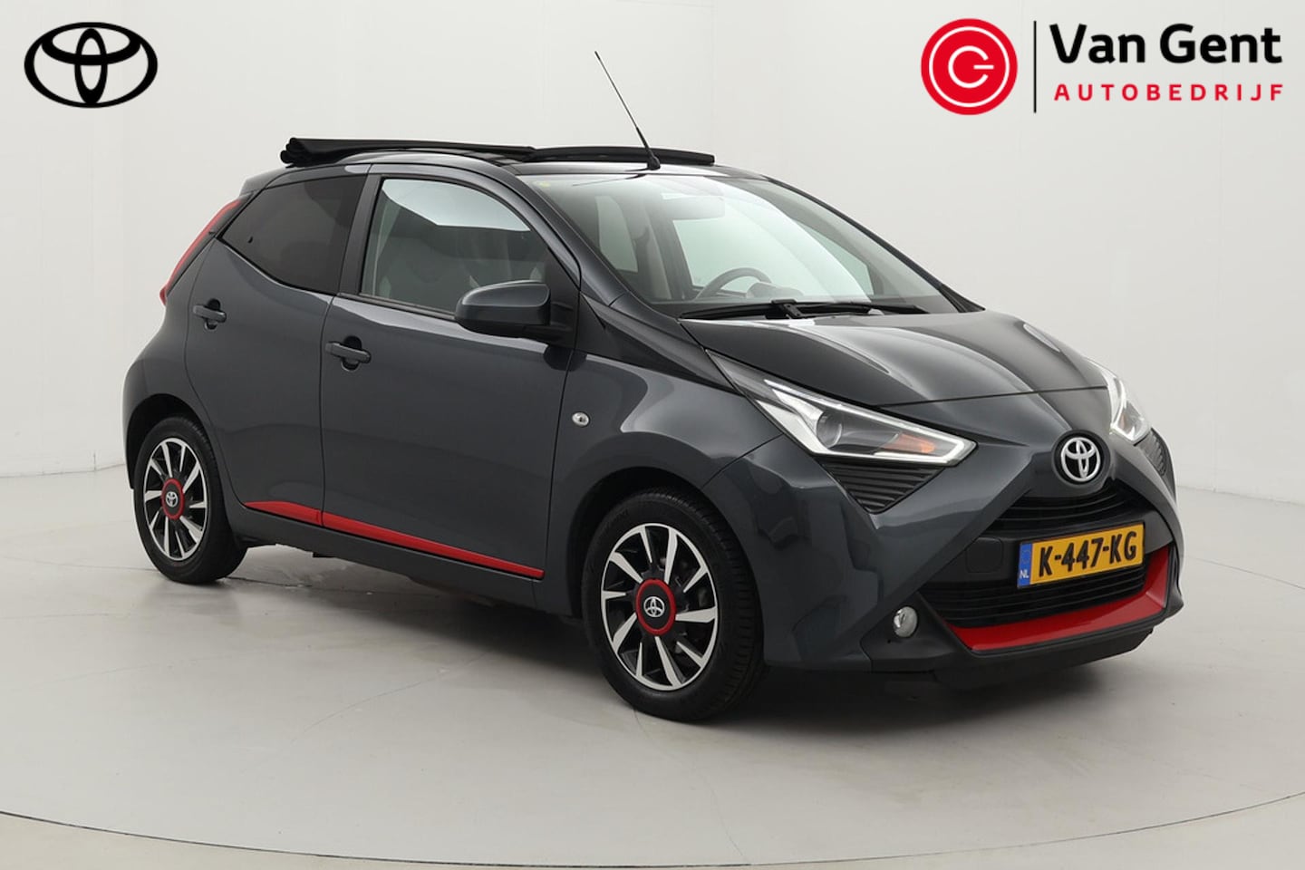Toyota Aygo - 1.0 VVT-i x-joy cabrio | Elektrisch vouwdak | Apple Carplay / Android Auto | Clima | Camer - AutoWereld.nl