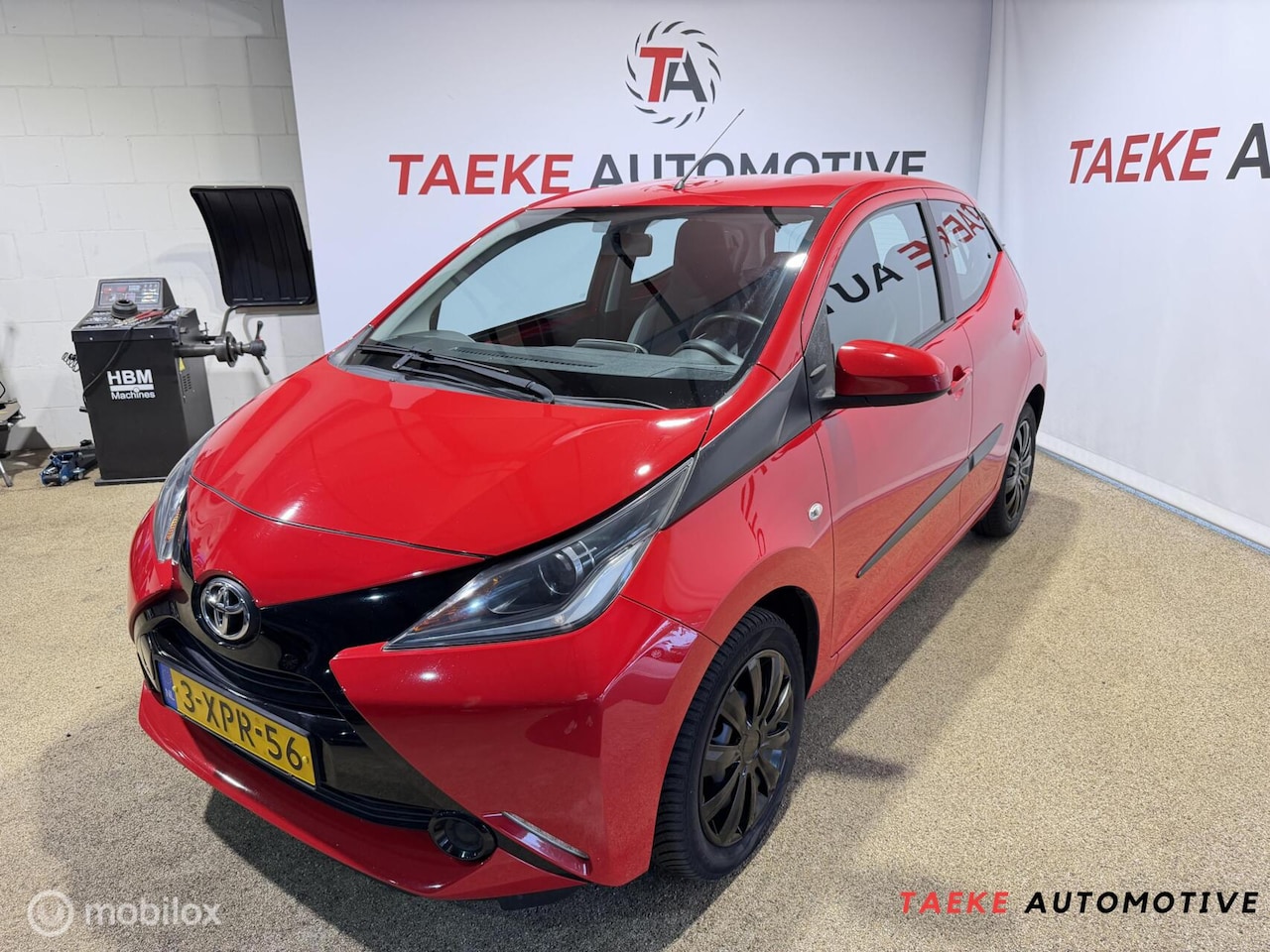 Toyota Aygo - 1.0 VVT-i x-play AIRCO/CRUISE/CAMERA/NAP/APK - AutoWereld.nl