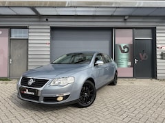 Volkswagen Passat - 1.8 TFSI 1e Eigenaar NAP Carplay APK Clima
