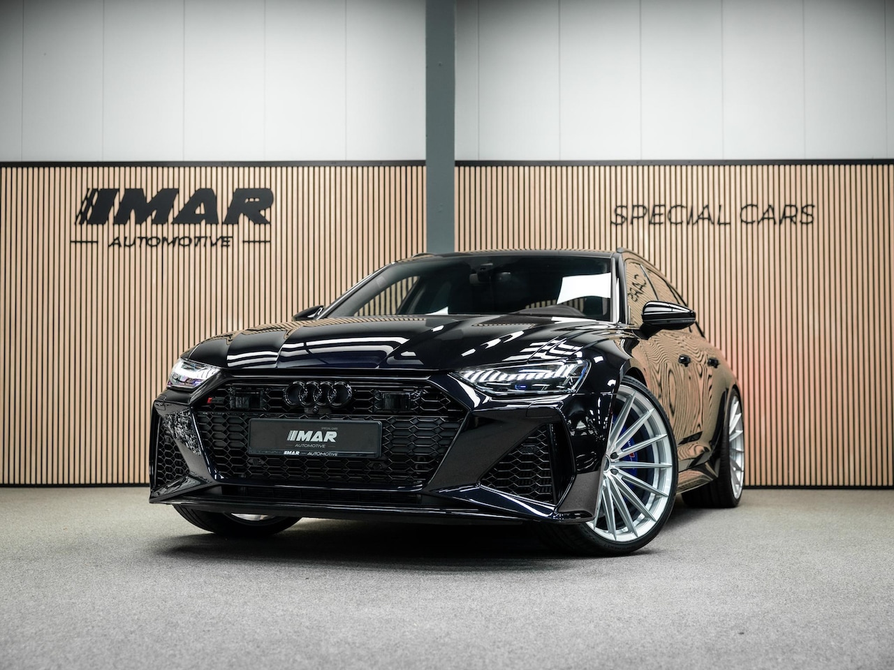 Audi RS6 - RS 6 TFSI quattro AUDI Exlusive kleur | Keramisch | trekhaak | Stoel vent. | Alcantara - AutoWereld.nl