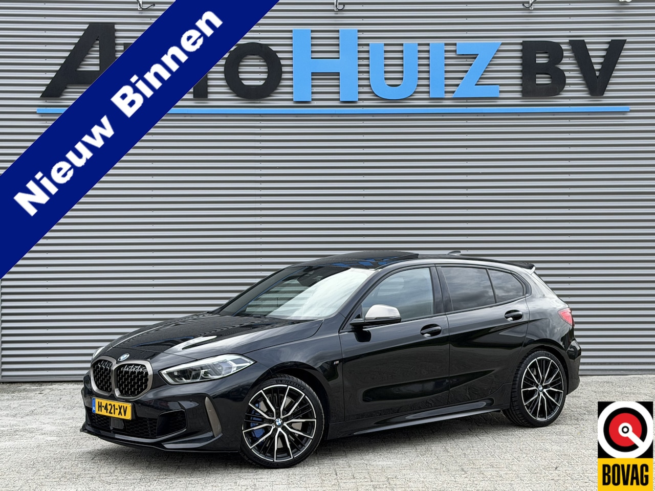 BMW 1-serie - M135i xDrive High Executive M Sport Pano Harman-Kardon Leder HUD ACC 19 Inch - AutoWereld.nl