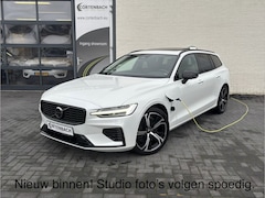 Volvo V60 - 2.0 T8 Plug-in hybrid AWD Ultimate Dark | Zwenkbare trekhaak | Panoramadak | Stoelmassage