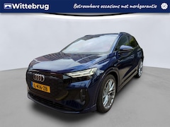 Audi Q4 e-tron - 40 Launch edition S Competition 77 kWh 204pk / Panorama schuifdak / Navigatie / LM 21 inch
