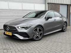 Mercedes-Benz CLA-Klasse - 180 Star Edition AMG | Night Pakket | Panoramadak | DISTRONIC Afstandsassistent | Dodehoek