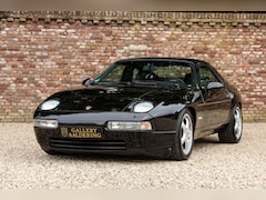 Porsche 928 - GTS "Black over black" "Black over black" - Chic cool and timeless, Ordered and delivered