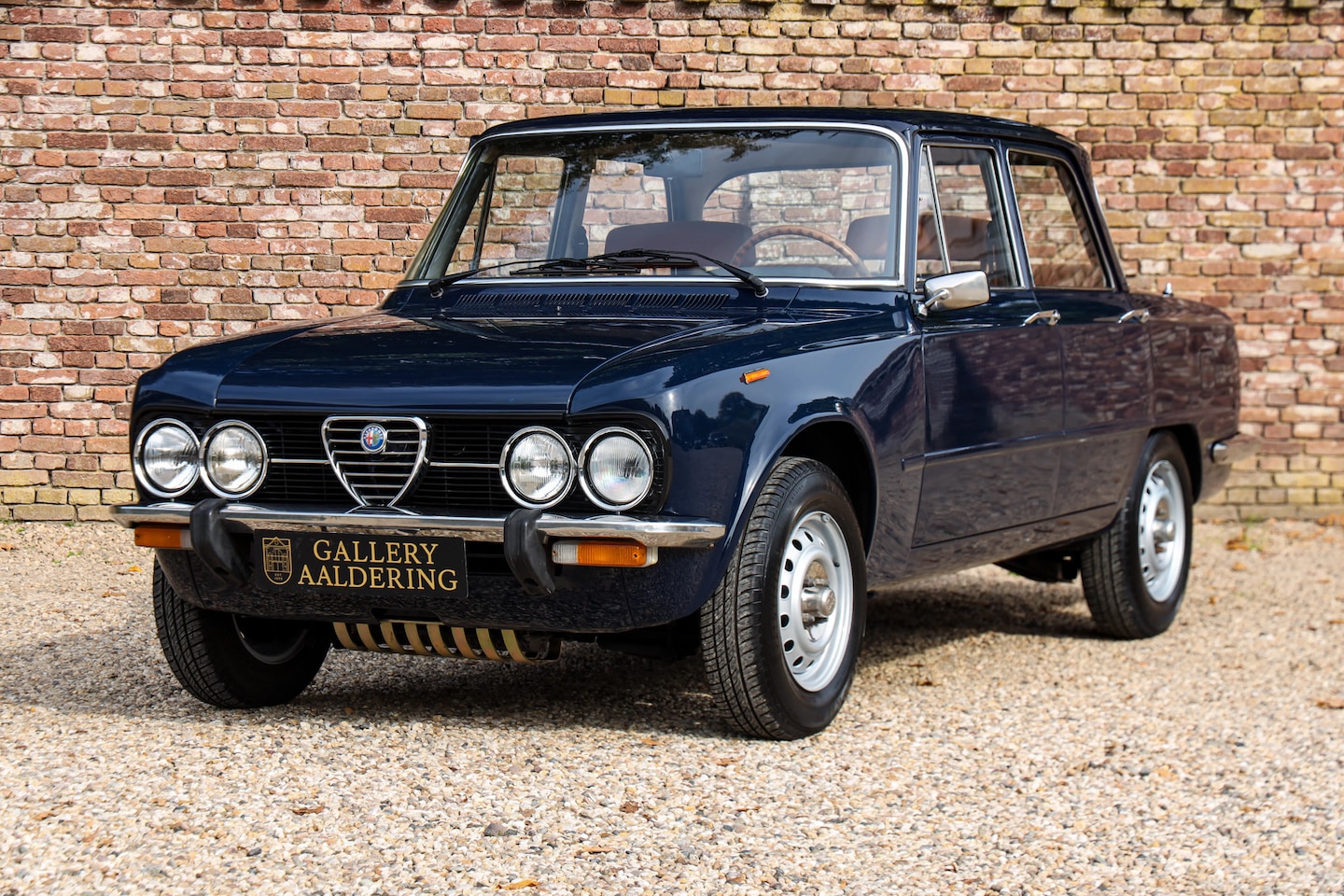Alfa Romeo Giulia - Nuova Super 1300 "In very original condition" Accompanied by the “Libretto di servizio” - - AutoWereld.nl