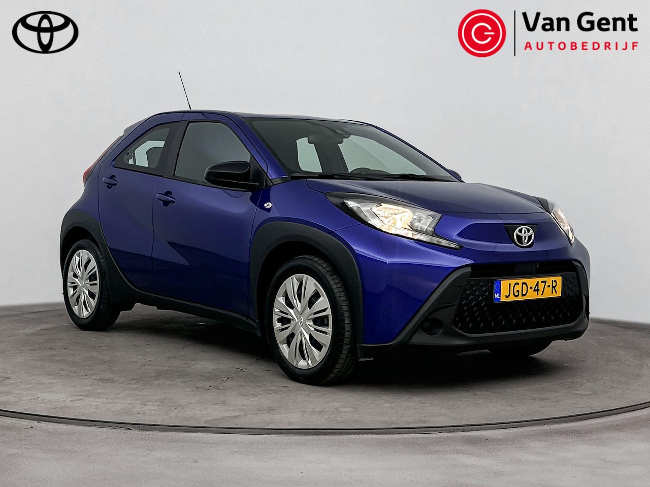 Toyota Aygo X - 1.0 VVT-i MT Play | Apple Carplay / Android Auto | Adaptive Cruise | Airco | Camera | Rijs - AutoWereld.nl