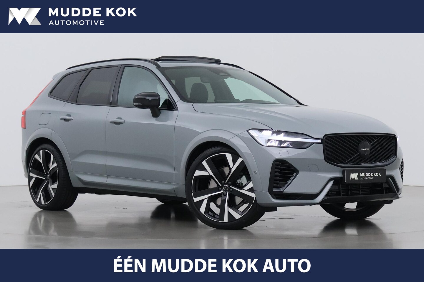 Volvo XC60 - T6 Ultra Black Edition | 22 Inch | Bowers&Wilkins | Luchtvering | Trekhaak | 360° Camera | - AutoWereld.nl