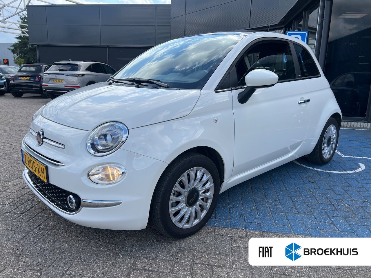 Fiat 500 - 1.0 Hybrid Dolcevita Finale | Panoramadak | Navigatie | Parkeersensoren | Airco | - AutoWereld.nl