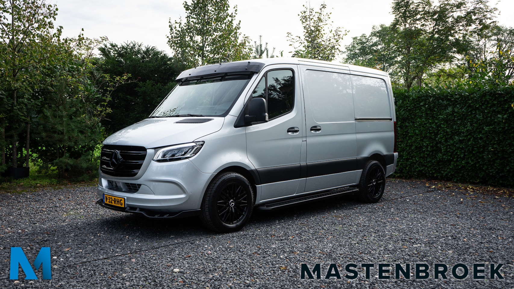 Mercedes-Benz Sprinter - 317CDI L1H1 RWD Autom. | 2x schuifdeur | ACC | LED | DAB+ | Trekhaak - AutoWereld.nl