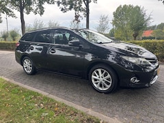 Toyota Auris Touring Sports - 1.8 Hybrid Lease