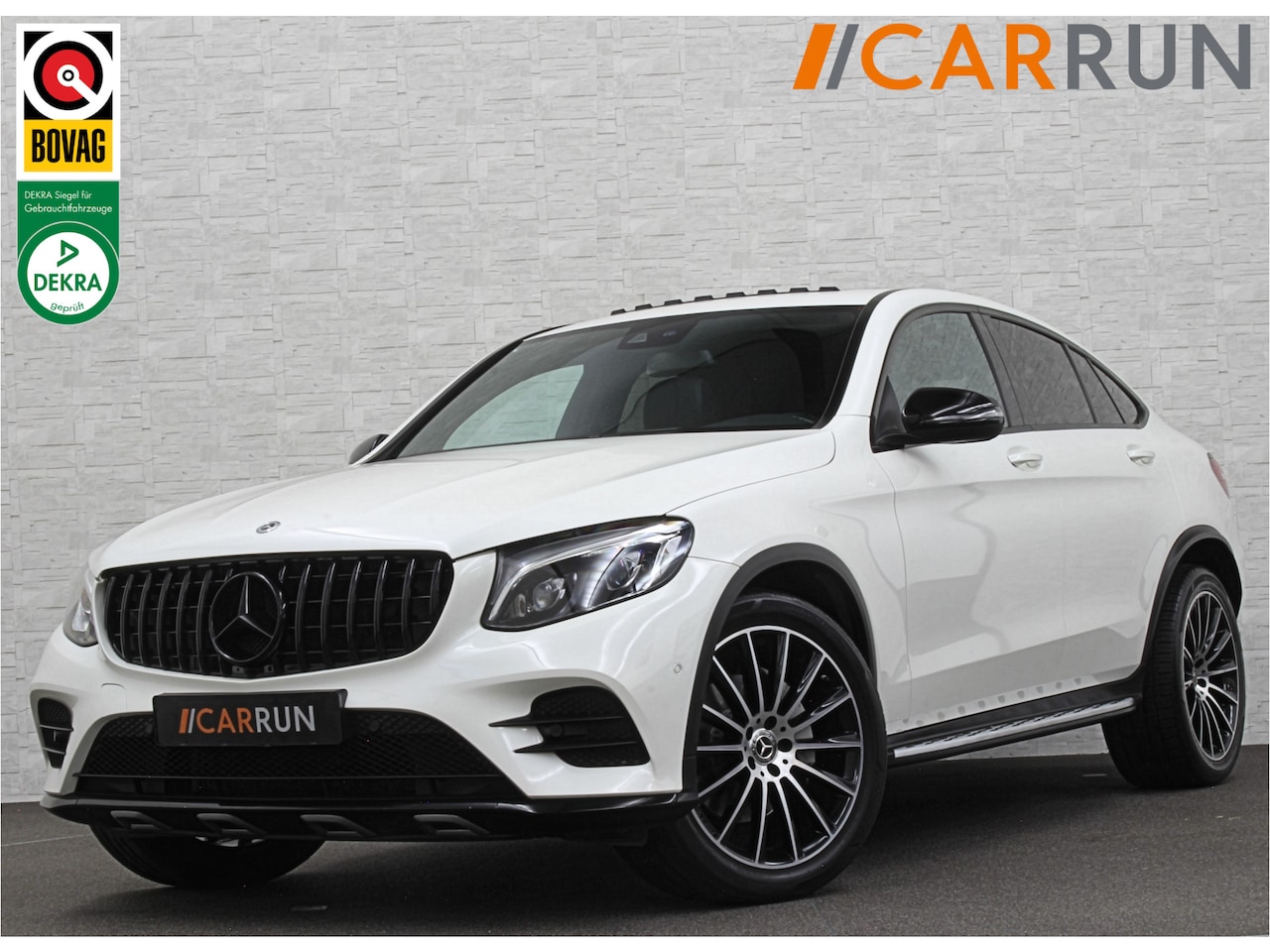 Mercedes-Benz GLC-klasse Coupé - 250 4MATIC AMG-Line | Panorama | Trekhaak | 21 Inch | Night-Pakket | Carplay | Achteruitri - AutoWereld.nl