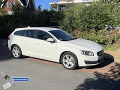 Volvo V60 - 2.4 D6 Twin Engine Momentum 2e eig. 100% onderhouden