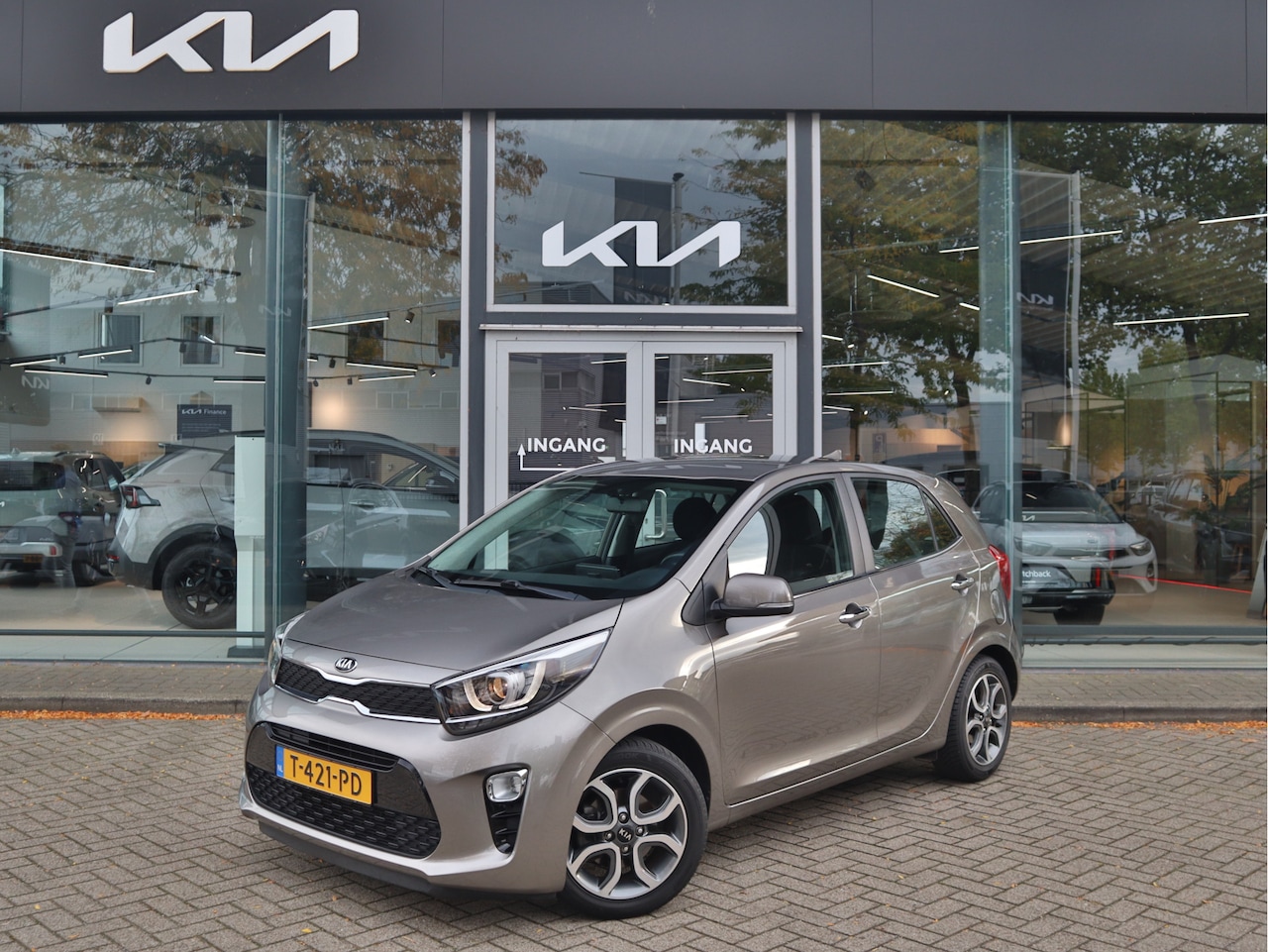 Kia Picanto - 1.2 CVVT DynamicPlusLine Automaat | 4-Cilinder | CarPlay | Navigatie | Camera | ECC-Airco - AutoWereld.nl