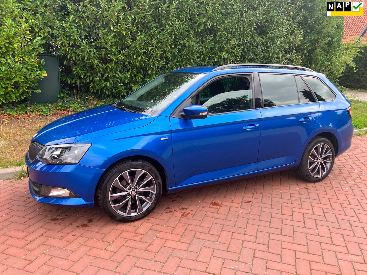 Skoda Fabia Combi - 1.2 TSI Drive luxe uitvoering met navi en climate etc etc - AutoWereld.nl