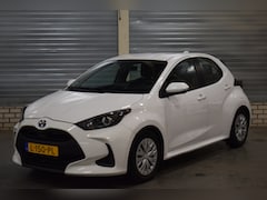 Toyota Yaris - 1.5 Hybrid Active + Camera|Navigatie|Bluetooth|Climate Control|Dealer Onderhouden|