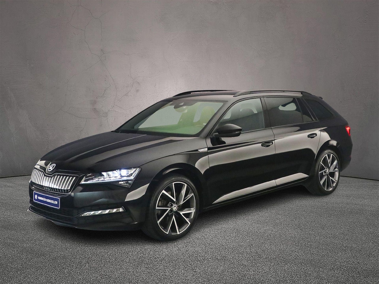 Skoda Superb Combi - Sportline Business 1.4 TSI PHEV 218pk DSG Automaat Trekhaak, 360 camera, Verwarmde voorrui - AutoWereld.nl