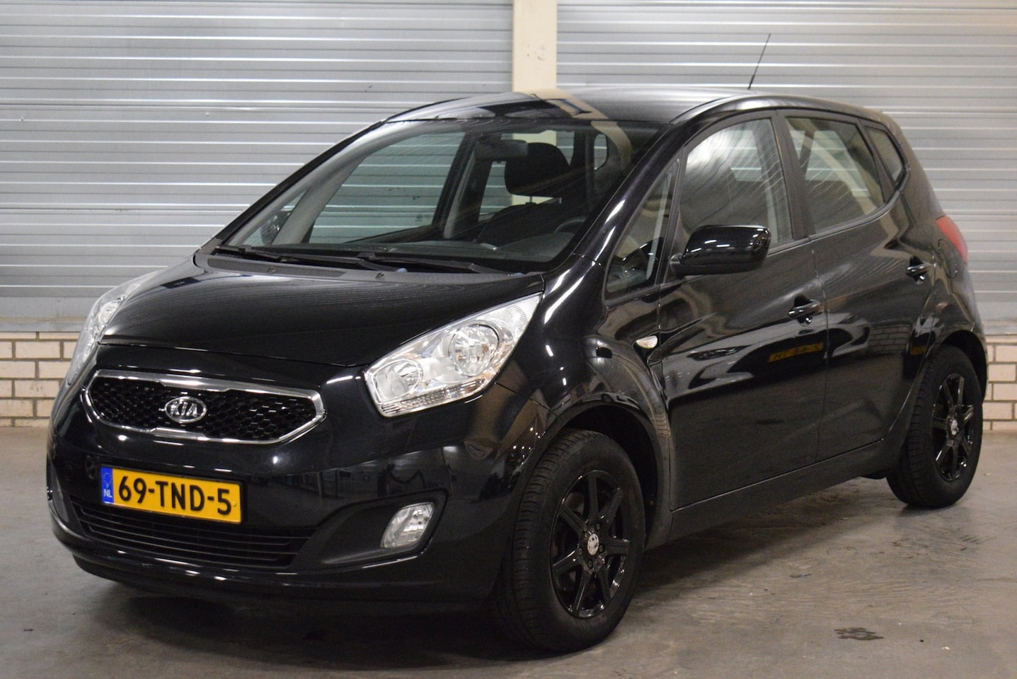 Kia Venga - 1.4 CVVT Plus Pack 94.000KM! + Navigatie|Camera|Cruise Control|Trekhaak| - AutoWereld.nl