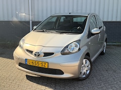Toyota Aygo - 1.0-12V Airco | Half Leder | Luxe Uitvoering | Zuinig