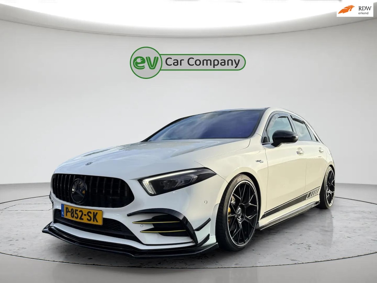 Mercedes-Benz A-klasse - 200 Business Solution AMG | UNIEK | Uitlaatsysteem | Volledig Amg aangepast | Maxton | Spo - AutoWereld.nl