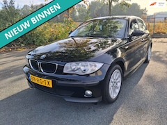 BMW 1-serie - 118i LEUKE AUTO RIJDT EN SCHAKELT GOED