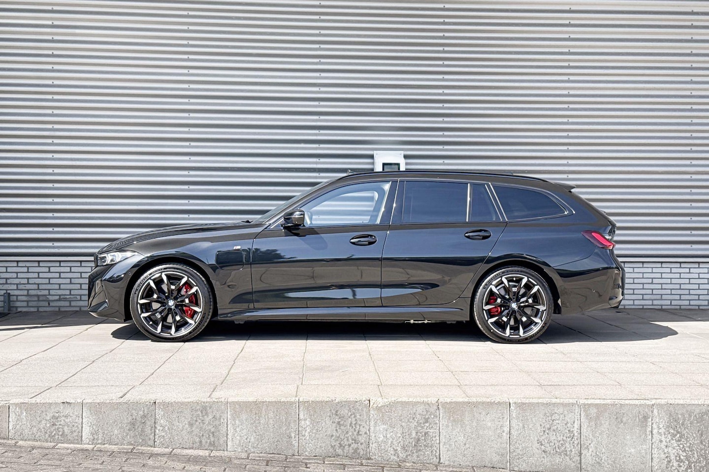 BMW 3-serie Touring - 330e xDrive 330e xDrive - AutoWereld.nl