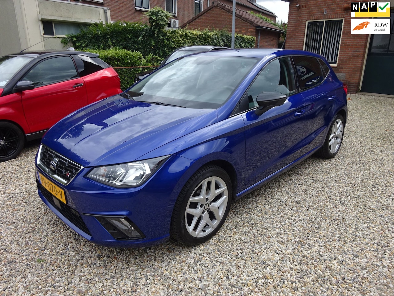 SEAT Ibiza - 1.0 TSI FR Business Intense Navigatie, Achteruitrijcamera, Climate controle, Cruise contro - AutoWereld.nl