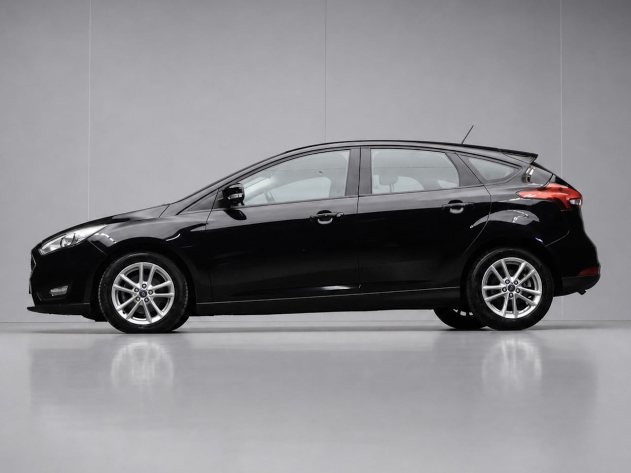 Ford Focus - 1.0 Edition Sport (APPLE CARPLAY,NAVI,PDC,CLIMATE,CRUISE,LED,ELEKTRISCH PAKKET,SPORTSTOELE - AutoWereld.nl