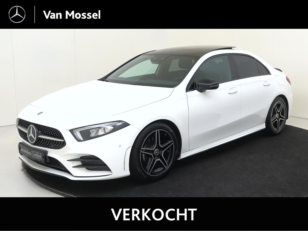 Mercedes-Benz A-klasse - 180 Business Solution AMG Panoramadak / Nightpakket / Parkeercamera / Stoelverwarming / - AutoWereld.nl