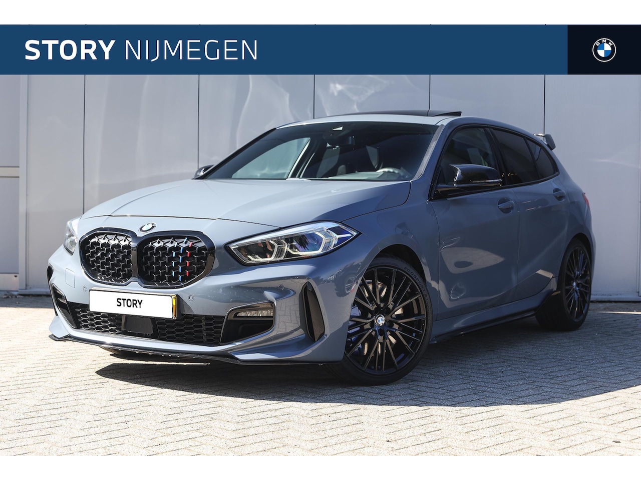 BMW 1-serie - 118i Executive M Sport Automaat / Panoramadak / M Sportstoelen / Achteruitrijcamera / LED - AutoWereld.nl
